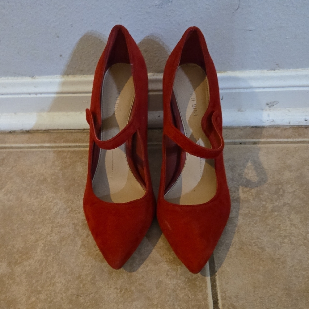 Gianni Bini Red Suede Heels
